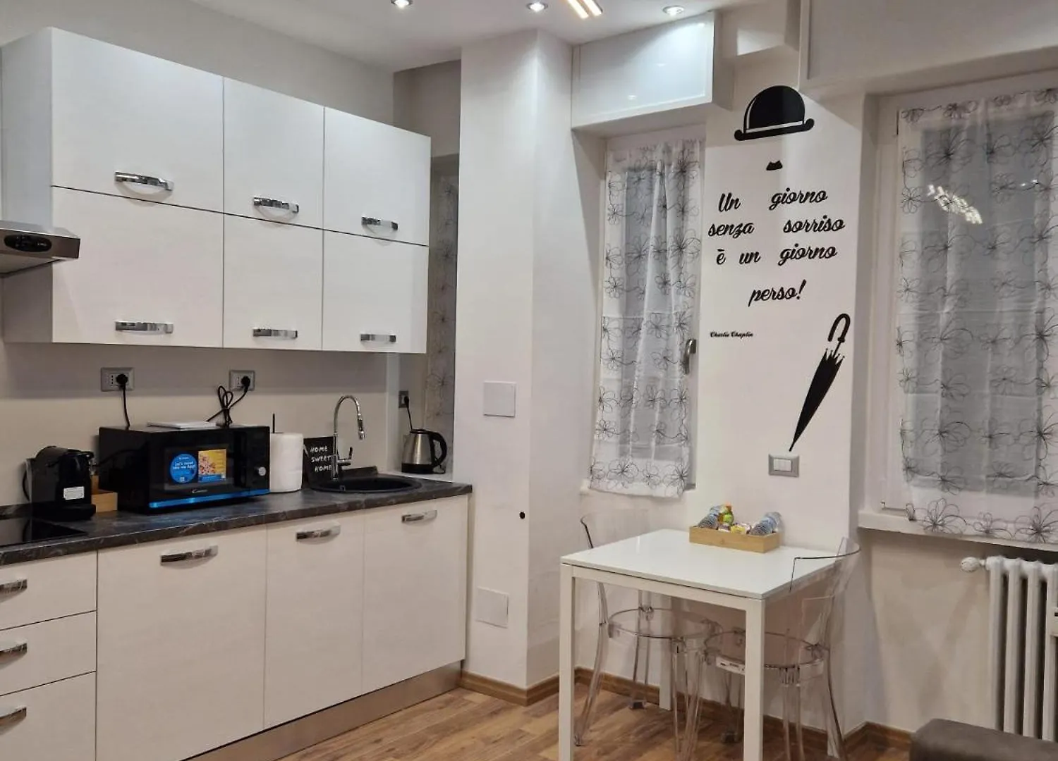 N&Ghomesweethome Canova Accogliente Casa Vacanze - Affari Milan Apartment