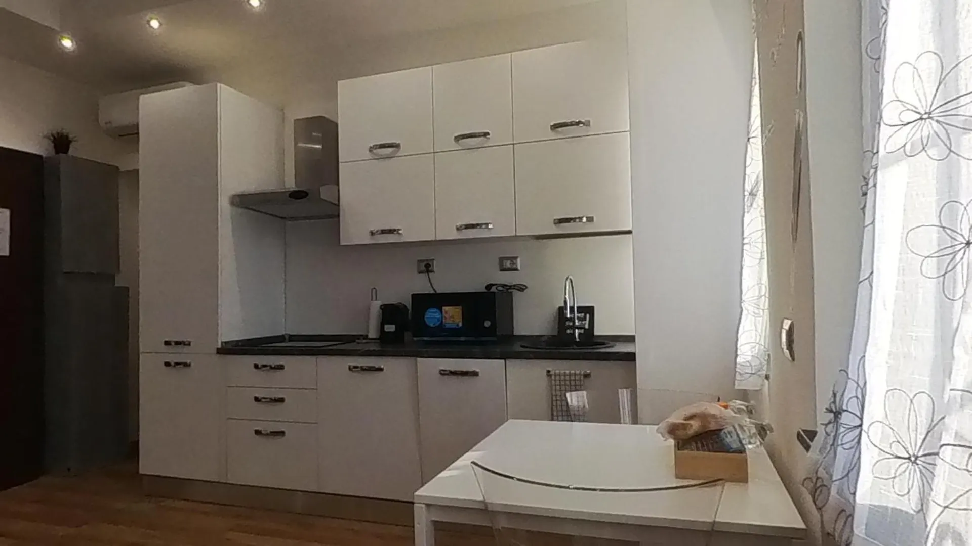 Apartment N&Ghomesweethome Canova Accogliente Casa Vacanze - Affari Milan Italy