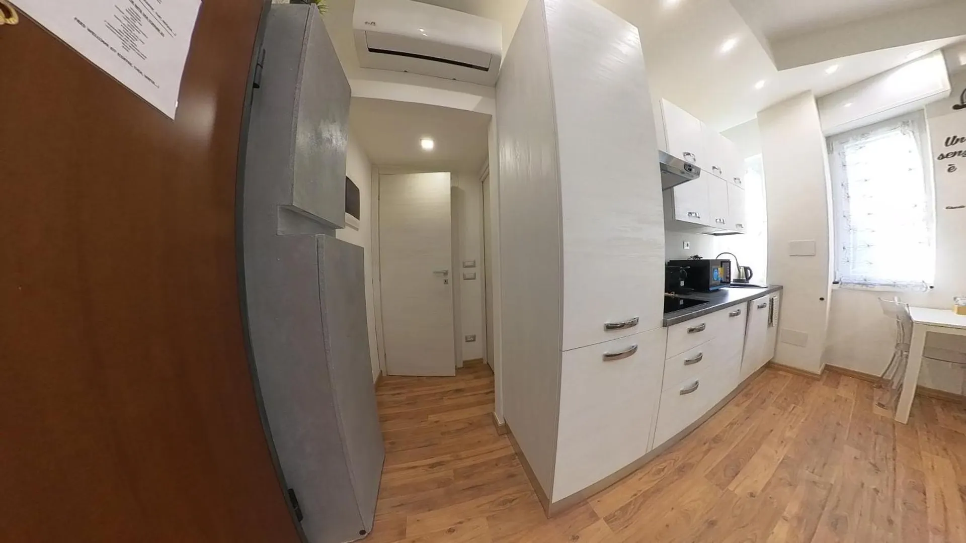 N&Ghomesweethome Canova Accogliente Casa Vacanze - Affari Milan 0*,