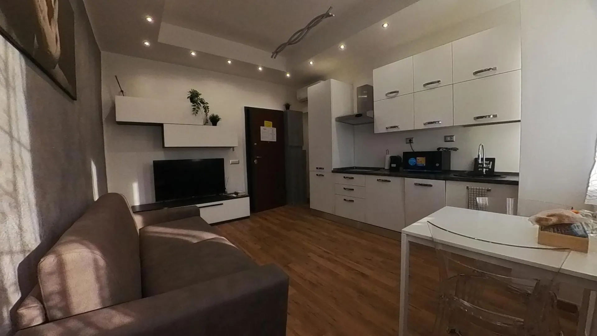 Apartment N&Ghomesweethome Canova Accogliente Casa Vacanze - Affari Milan Italy